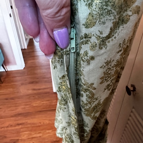 ⭐️host pick⭐️ Pinup Couture/Heart of Haute Monique Dress Cinderella Green 3X - Picture 7 of 14